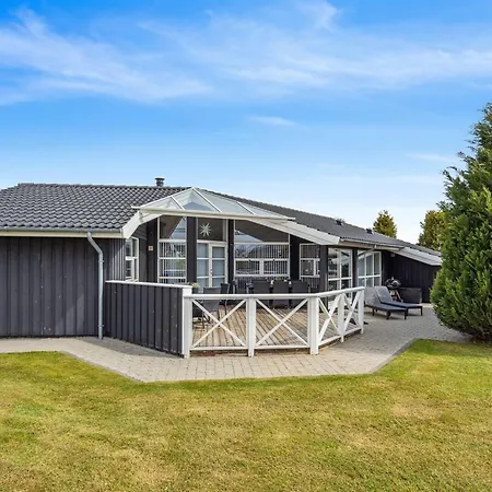 Arnod - 400m From The Sea By Interhome Feriehus